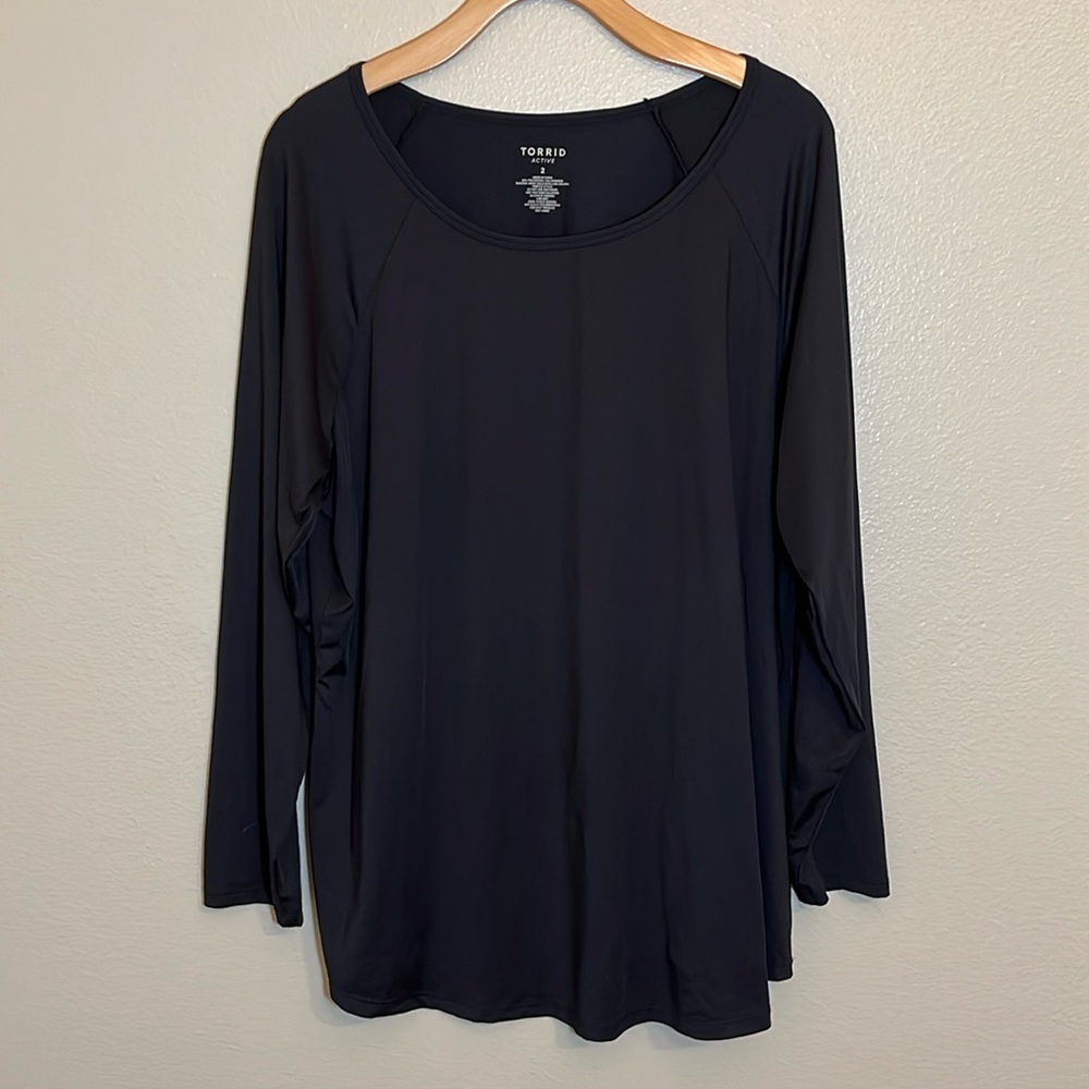 Torrid Active Black Plus Size Long Sleeve Shirt